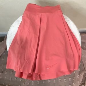 Nike DRI-FIT golf skort